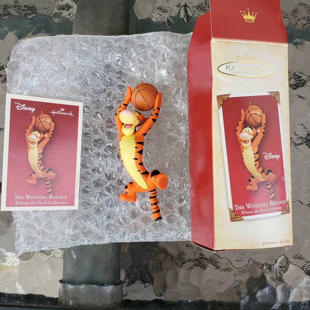 Hallmark tigger Basketball Ornament